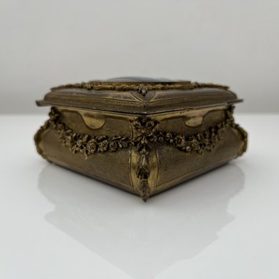 Gilt Bronze Box Portrait in Medallion attributed to De Mandre, France, 1900s-XOM-2036018