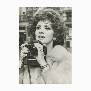 Gina Lollobrigida with a Nikon, 1950s, Photographic Print-DYV-1761304