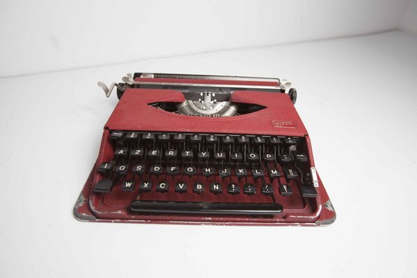 Gossen Tippa Majenta Typewriter, 1950s-VQY-856181