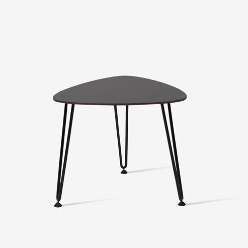 ROZY - Triangular HPL garden side table by Vincent Sheppard