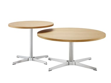 1808 - Round coffee table with 4-star base by Thonet