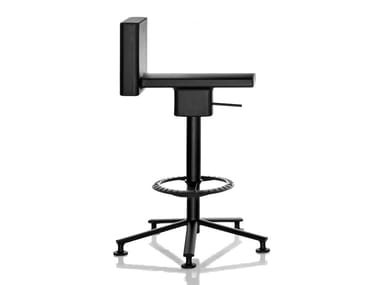 360¡Æ - Swivel height-adjustable office stool for designer by Magis