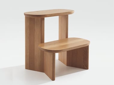 AD VANCE - Low oak stool by Zeitraum