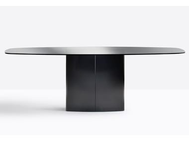 AERO TAE_220X106 - Steel table by Pedrali