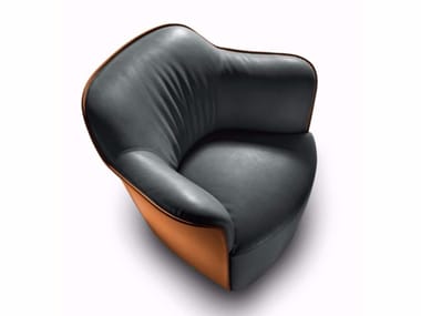 AIDA - Tanned leather armchair with armrests by Poltrona Frau