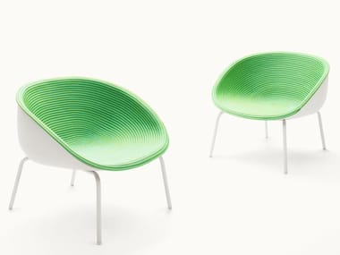 AMABLE - Garden stackable rope easy chair by Paola Lenti