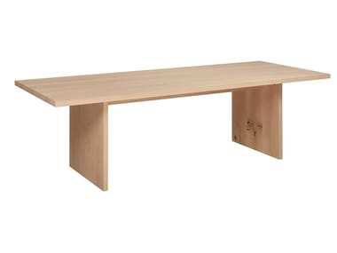 ASHIDA - Rectangular solid wood table by e15