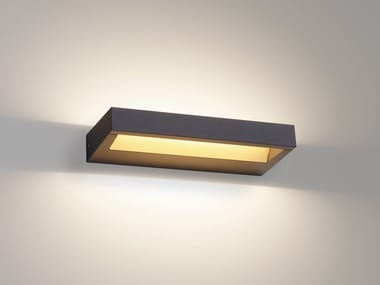 BACKSPACE II X - LED metal wall lamp by Delta Light