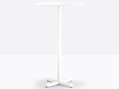 BOLD 4754 - Square high table with 4-star base by Pedrali