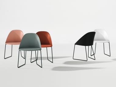 CILA - Sled base chair with integrated cushion by Arper