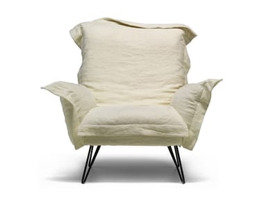 CLOUDSCAPE - Fabric armchair with removable cover with armrests by Moroso