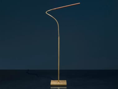 LOLA T - LED adjustable brass desk lamp by Catellani & Smith