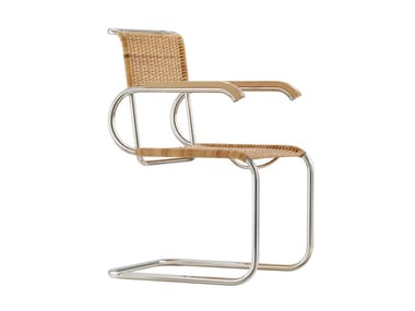 D40 - Cantilever wicker chair with armrests by Tecta