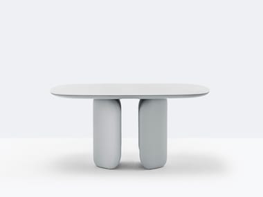 ELINOR 150 x 150 - Table with rigid polyurethane foam base by Pedrali