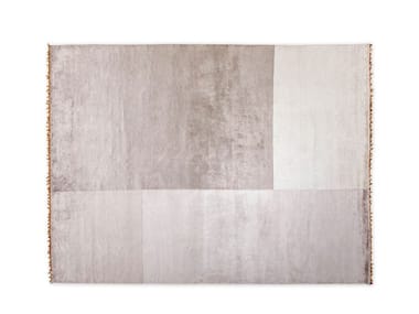 FRAME - Handmade rectangular viscose rug by Bodema