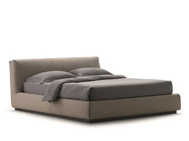 GENTLEMAN - Double bed by Flou