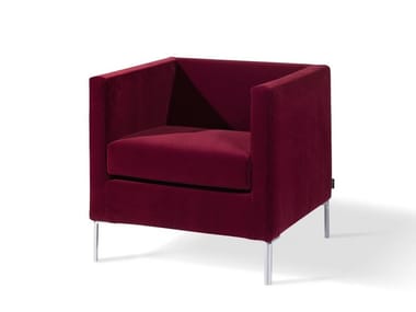 GIGLIO - Armchair with armrests by Arketipo