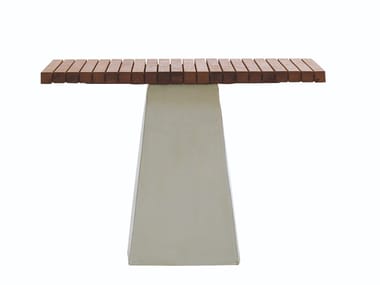 INOUT 35 - Square garden table by Gervasoni