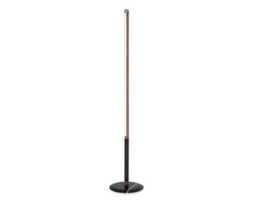 LINEA UNO - LED wooden floor lamp by Nomon