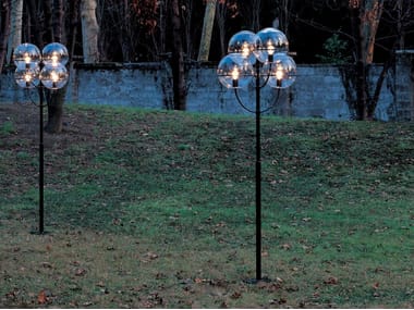 LYNDON 350 - Polycarbonate garden floor lamp by Oluce