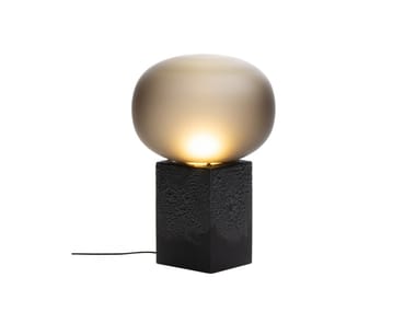 MAGMA ONE LOW - Blown glass table lamp by Pulpo