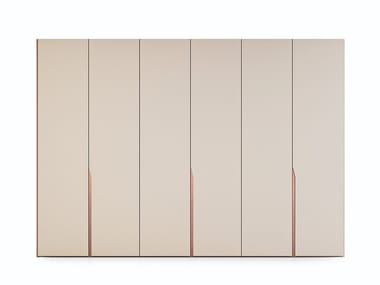 MANHATTAN - Lacquered wooden wardrobe by Pianca