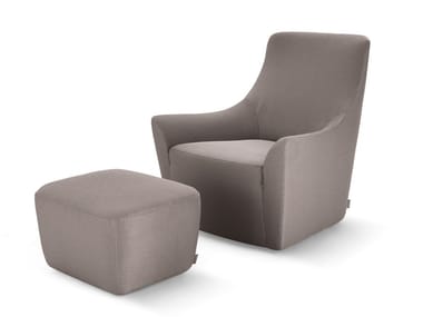 MONTERREY - Armchair with armrests by Arketipo