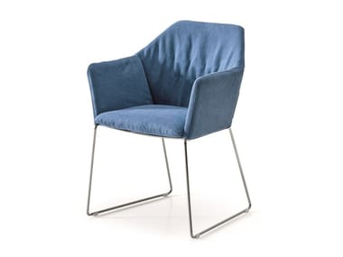 NEW YORK - Upholstered fabric chair with armrests by Saba Italia