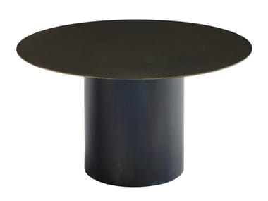 OXYDATION - Low round steel coffee table by Ligne Roset