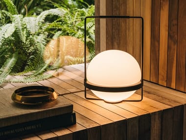 PALMA - LED blown glass table lamp by Vibia