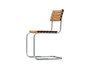 S 40 - Cantilever solid wood garden chair with armrests by Thonet