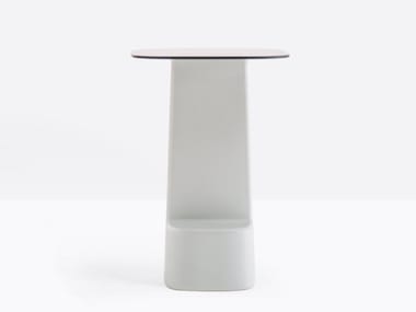 SERIF 861 - Square plastic table by Pedrali