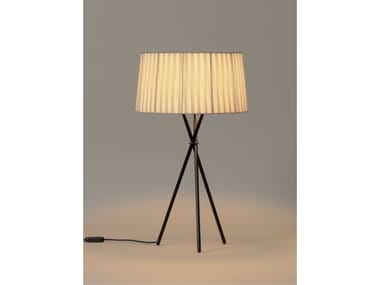 TR?PODE G6/TR?PODE M3 - LED metal table lamp with Dimmer by Santa & Cole