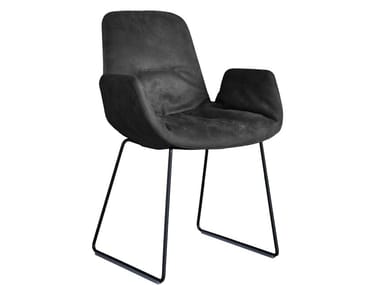 STEP SOFT UPHOLSTERED - Sled base upholstered leather or fabric chair with armrests by Tonon