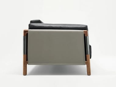 URBAN - Leather armchair with armrests by Giorgetti