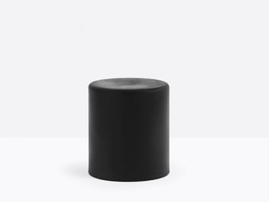 WOW 480 - Low polyethylene stool by Pedrali