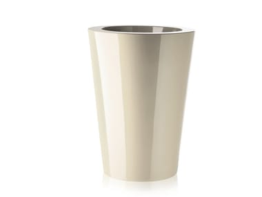 X-POT - Polyethylene garden vase by Slide