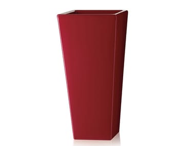 Y-POT - Polyethylene garden vase by Slide