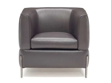 ANTEPRIMA - Leather armchair with armrests by Natuzzi Italia