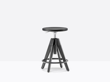 ARKI-STOOL ARKW8 - Swivel oak stool with gas lift by Pedrali