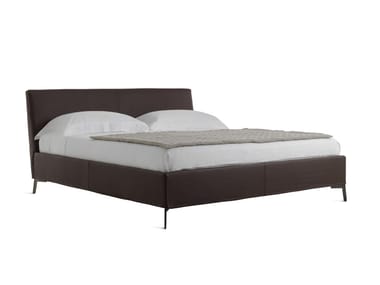 BAHAMAS MID-CENTURY - Upholstered leather double bed with removable cover by Casamania & Horm