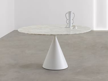 CLAY - Round Calacatta Oro marble table by Desalto