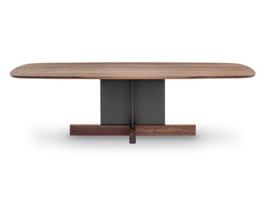 CROSS - Barrel-shaped dining table by Bonaldo