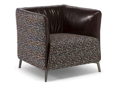 DODI - Leather and fabric armchair with armrests by Natuzzi Italia