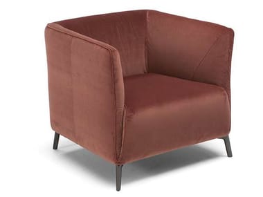 DODI - Fabric armchair with armrests by Natuzzi Italia