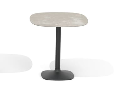 ELLIS - Square ceramic table by Desalto