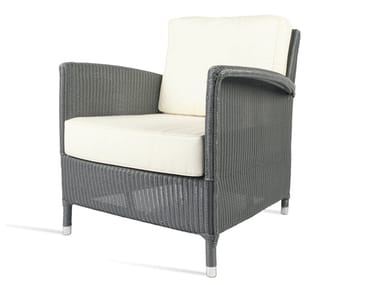 DOVILE - Lloyd loom garden armchair with armrests by Vincent Sheppard