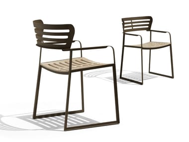 GEA - Sled base garden chair with armrests by Giorgetti