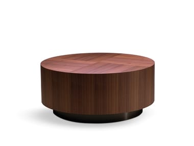 GEOMETRIC - Low round coffee table in canaletto walnut veneer by Bodema