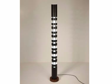 GRAND TOTEM - Metal floor lamp by Serge Mouille